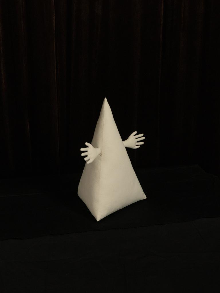 The Euclideans Tetrahedron · 16.5’’ x 12’’ x 9.5’’ · Cotton, polyester · NY, USA · 2022