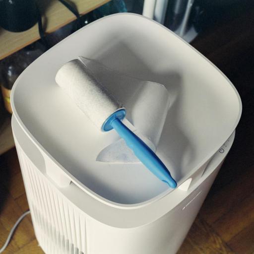 Portraits of Serious Life · 21 Lint Roller · 2022 · New York · Printed on Archive Photography Paper