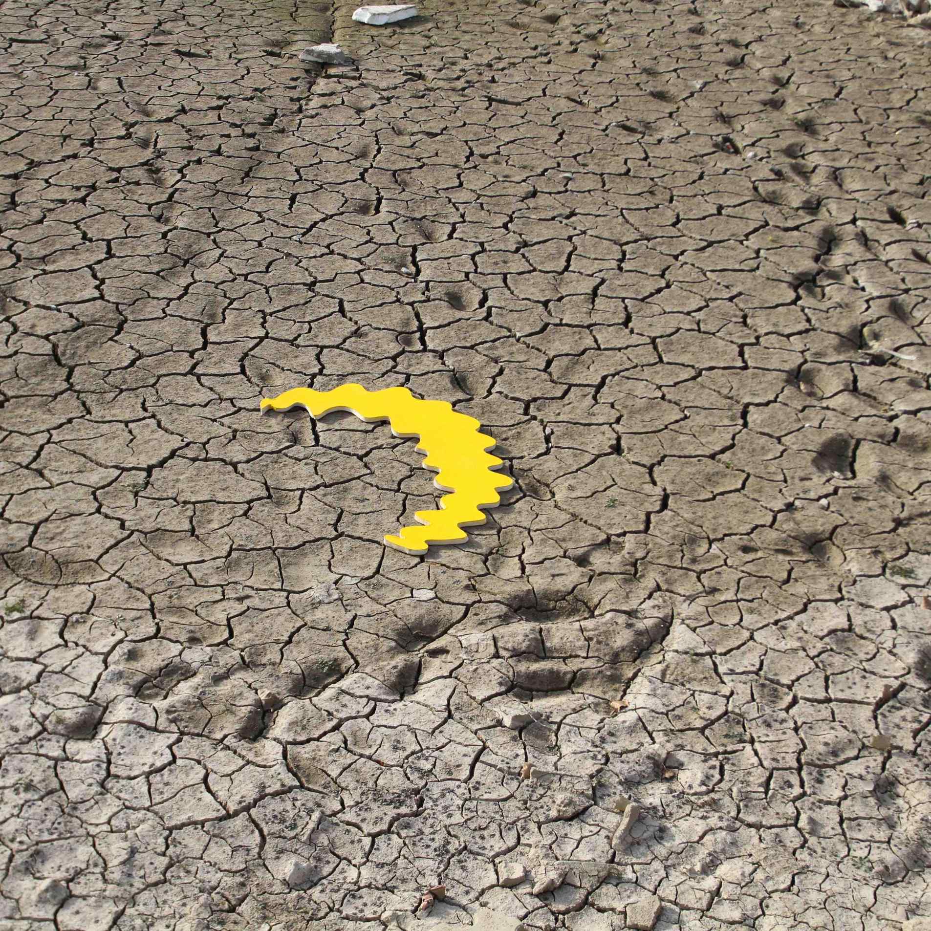 Moon on a dried riverbed - Yinan Chen