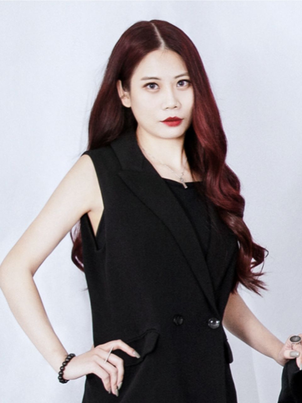Yuran LIN, Curator of Y Manifesto, The World Hath Aged Whilst Humanity Is Fledgling